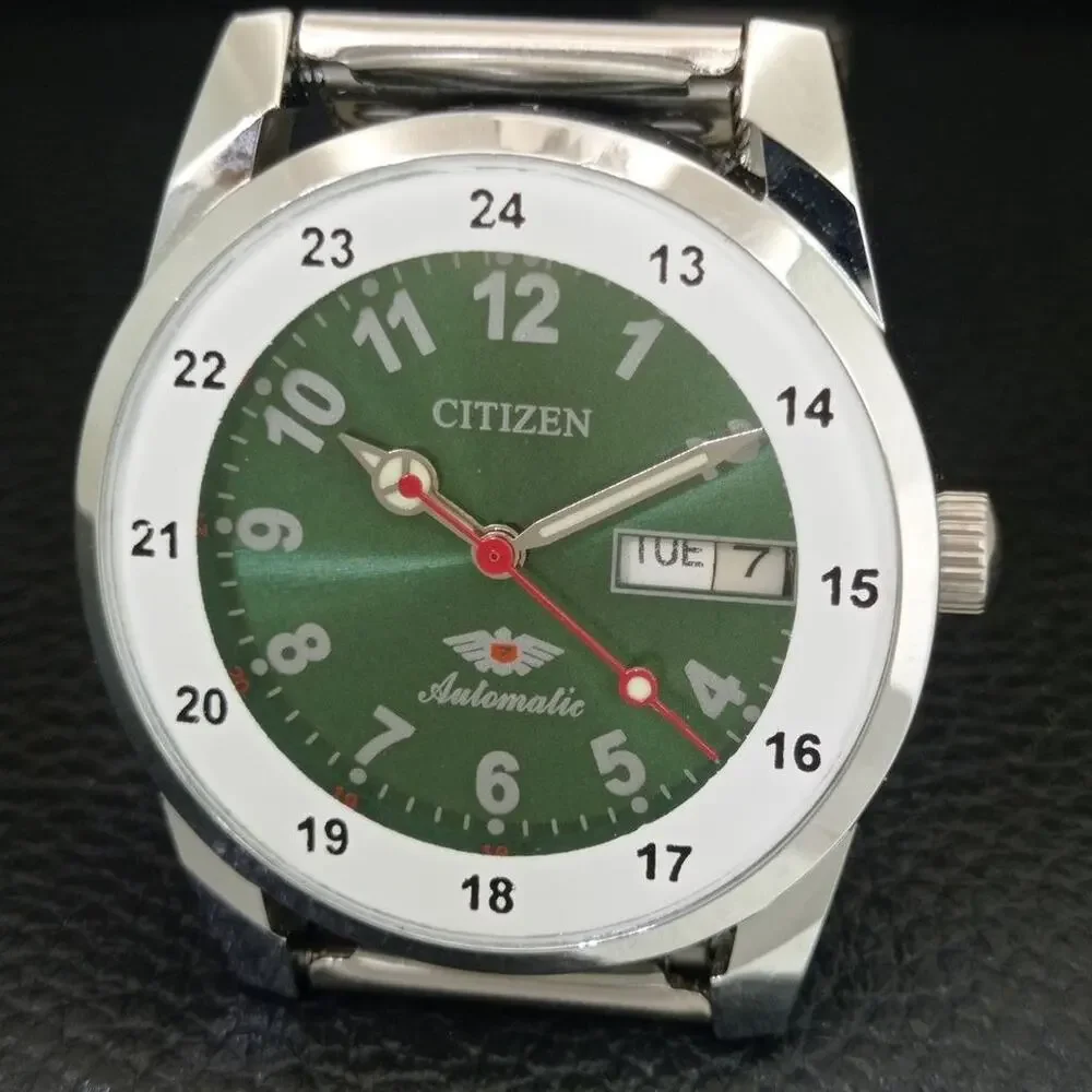 Vintage 1972 Citizen Automatic Mens Silver Watch W/daydate & Green accents